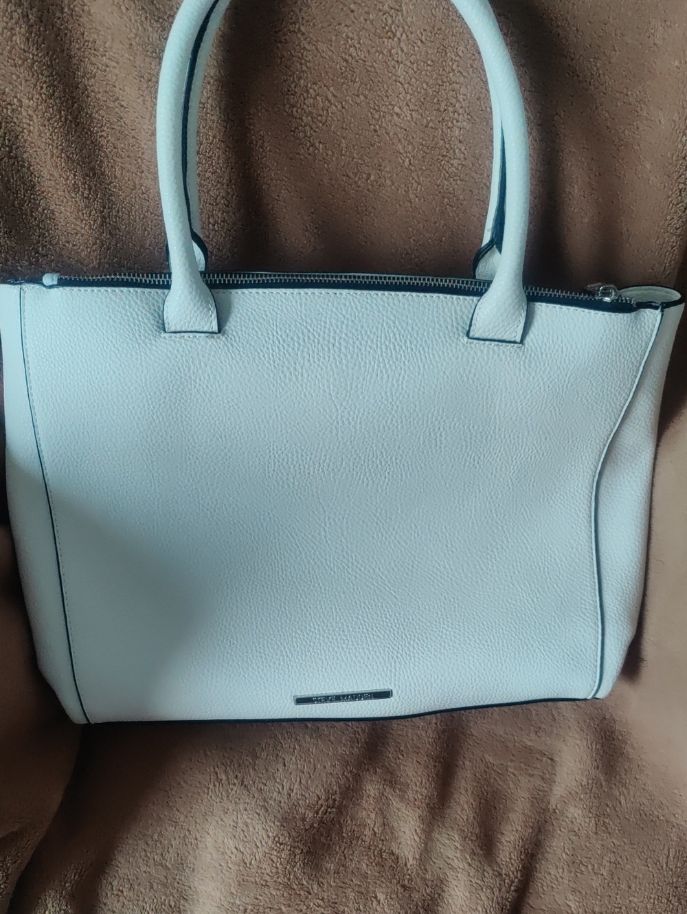 teve Madden White Pebbled Tote – Like New – Structured Everyday Bag
